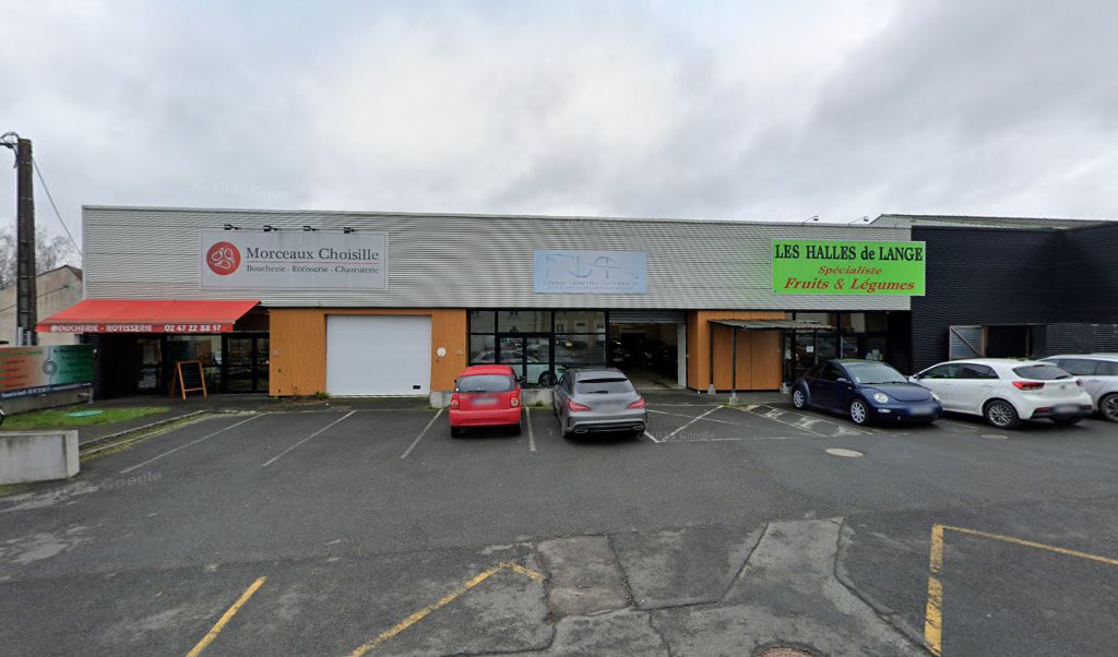 Retrouvez toutes les informations de contacts et horaires d&rsquo;ouverture pour Relais Pickup LES HALLES DE LANGE situé à Chanceaux sur choisille dans le département Indre-et-Loire (37). Pour effectuer envoyer vos colis (colissimo, chronopost, suivi colis), une gestion bancaire (banque postal, [&hellip;]