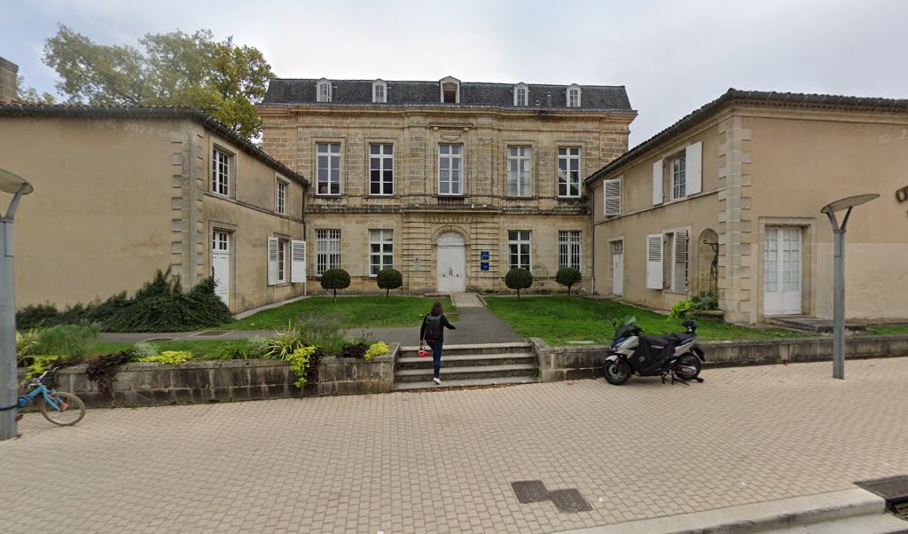 Retrouvez toutes les informations de contacts et horaires d&rsquo;ouverture pour Relais Pickup CASINO SUPERMARCHE situé à Talence dans le département Gironde (33). Pour effectuer envoyer vos colis (colissimo, chronopost, suivi colis), une gestion bancaire (banque postal, French Bank), votre courrier [&hellip;]