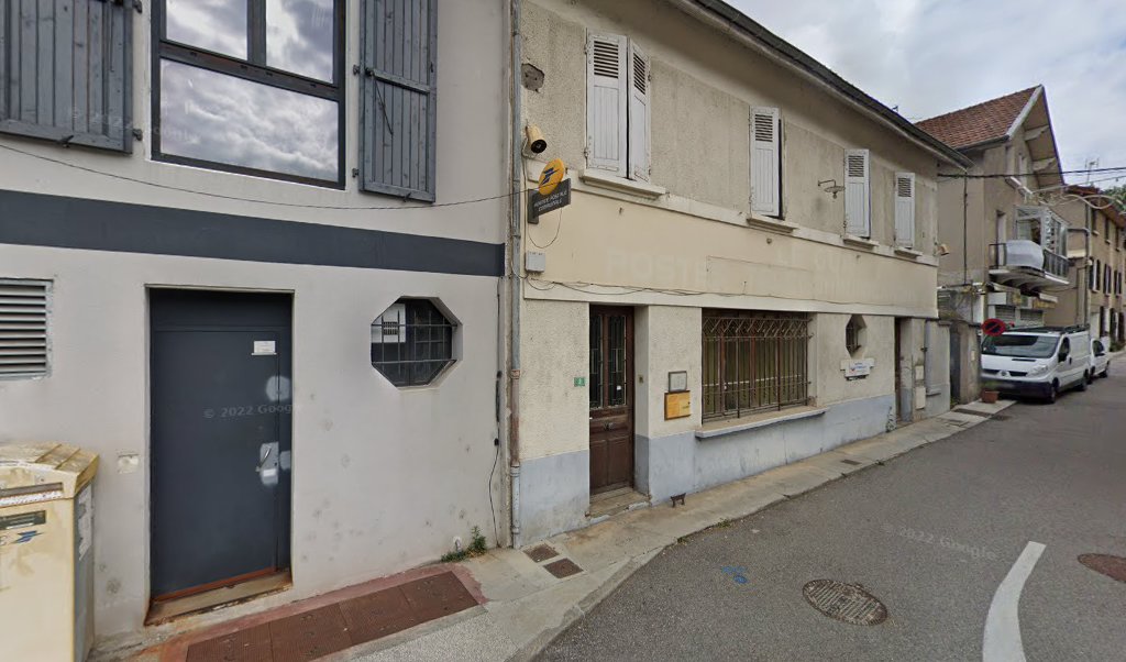 Retrouvez toutes les informations de contacts et horaires d&rsquo;ouverture pour La Poste Agence Communale LE GUA Mairie situé à Le gua dans le département Isère (38). Pour effectuer envoyer vos colis (colissimo, chronopost, suivi colis), une gestion bancaire (banque postal, [&hellip;]