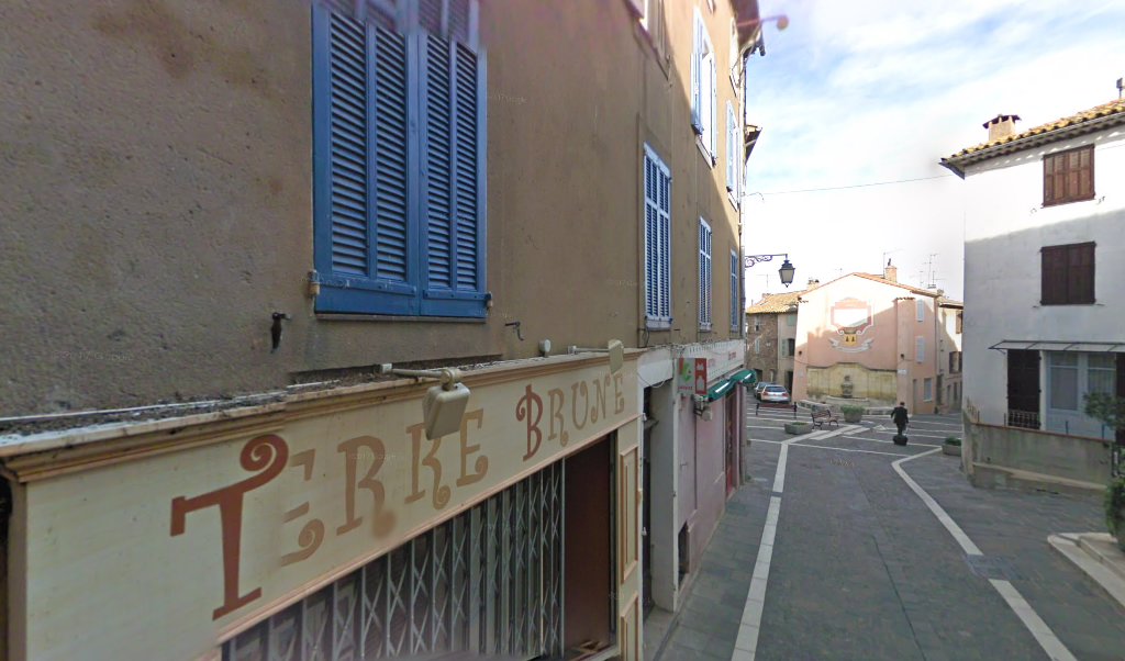 Retrouvez toutes les informations de contacts et horaires d&rsquo;ouverture pour La Poste Relais ROQUEBRUNE SUR ARGENS PROXI situé à Roquebrune sur argens dans le département Var (83). Pour effectuer envoyer vos colis (colissimo, chronopost, suivi colis), une gestion bancaire (banque [&hellip;]