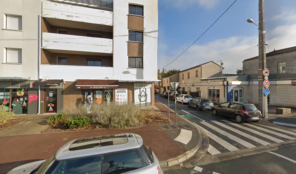 Retrouvez toutes les informations de contacts et horaires d&rsquo;ouverture pour Relais Pickup SALON KERINA situé à Begles dans le département Gironde (33). Pour effectuer envoyer vos colis (colissimo, chronopost, suivi colis), une gestion bancaire (banque postal, French Bank), votre courrier [&hellip;]