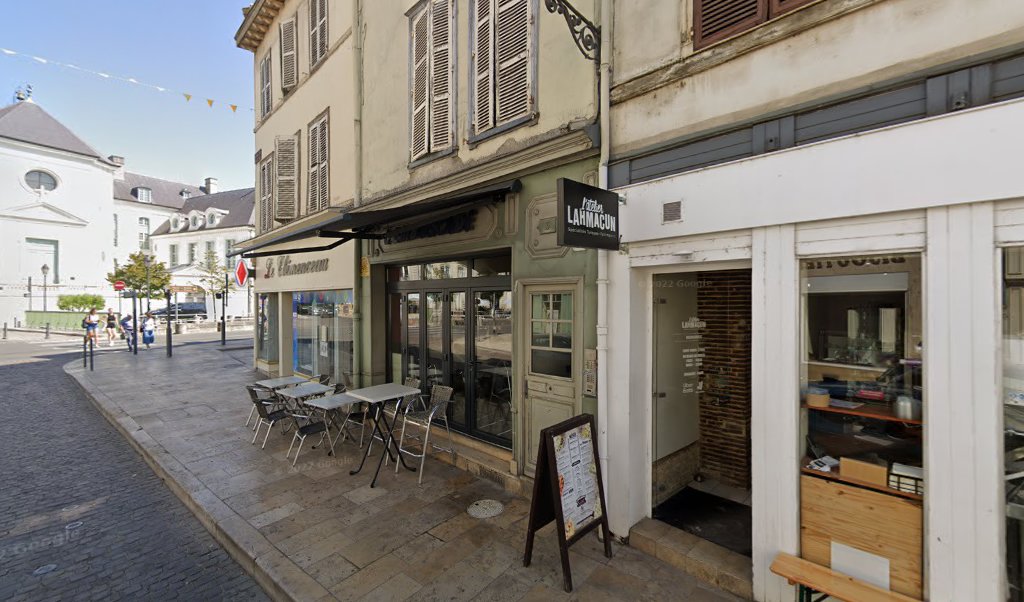 Retrouvez toutes les informations de contacts et horaires d&rsquo;ouverture pour Relais Pickup LE CLEMENCEAU situé à Troyes dans le département Aube (10). Pour effectuer envoyer vos colis (colissimo, chronopost, suivi colis), une gestion bancaire (banque postal, French Bank), votre courrier [&hellip;]