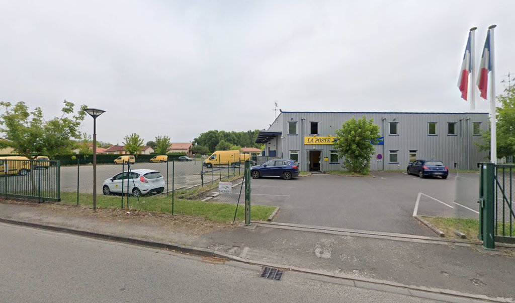 Retrouvez toutes les informations de contacts et horaires d&rsquo;ouverture pour La Poste Espace Clients Pro MOISSAC GARONNE PAYS DE SERRES PDC1 situé à Moissac dans le département Tarn-et-Garonne (82). Pour effectuer envoyer vos colis (colissimo, chronopost, suivi colis), une gestion [&hellip;]