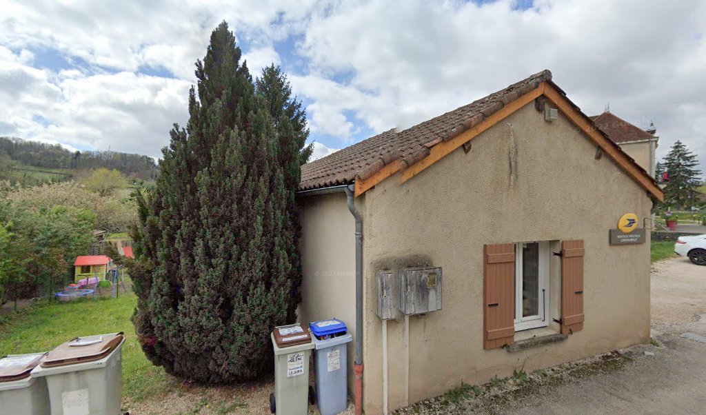 Retrouvez toutes les informations de contacts et horaires d&rsquo;ouverture pour La Poste Agence Communale BALANOD Mairie situé à Balanod dans le département Jura (39). Pour effectuer envoyer vos colis (colissimo, chronopost, suivi colis), une gestion bancaire (banque postal, French Bank), [&hellip;]