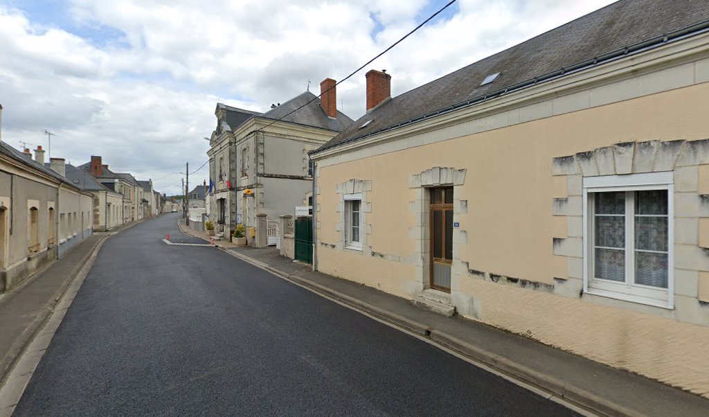 Retrouvez toutes les informations de contacts et horaires d&rsquo;ouverture pour La Poste Agence Communale HOMMES Mairie situé à Hommes dans le département Indre-et-Loire (37). Pour effectuer envoyer vos colis (colissimo, chronopost, suivi colis), une gestion bancaire (banque postal, French Bank), [&hellip;]