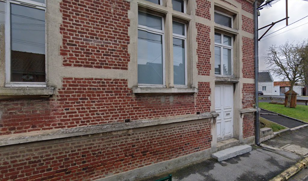 Retrouvez toutes les informations de contacts et horaires d&rsquo;ouverture pour La Poste Agence Communale DOMART SUR LA LUCE Mairie situé à Domart sur la luce dans le département Somme (80). Pour effectuer envoyer vos colis (colissimo, chronopost, suivi colis), une [&hellip;]