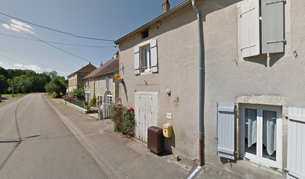 Retrouvez toutes les informations de contacts et horaires d&rsquo;ouverture pour La Poste Relais FRETIGNEY ET VELLOREILLE Buraliste situé à Fretigney et velloreille dans le département Haute-Saône (70). Pour effectuer envoyer vos colis (colissimo, chronopost, suivi colis), une gestion bancaire (banque [&hellip;]