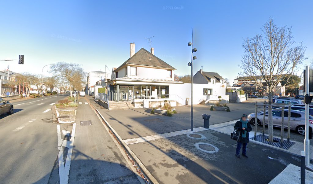 Retrouvez toutes les informations de contacts et horaires d&rsquo;ouverture pour La Poste LUISANT situé à Luisant dans le département Eure-et-Loir (28). Pour effectuer envoyer vos colis (colissimo, chronopost, suivi colis), une gestion bancaire (banque postal, French Bank), votre courrier (suivi [&hellip;]