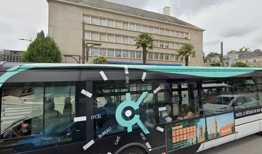 Retrouvez toutes les informations de contacts et horaires d&rsquo;ouverture pour La Poste Espace Clients Pro VANNES REPUBLIQUE PDC2 situé à Vannes dans le département Morbihan (56). Pour effectuer envoyer vos colis (colissimo, chronopost, suivi colis), une gestion bancaire (banque postal, [&hellip;]
