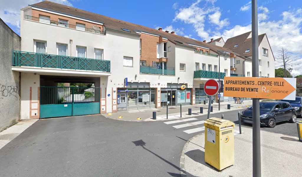 Retrouvez toutes les informations de contacts et horaires d&rsquo;ouverture pour La Poste LIEUSAINT situé à Lieusaint dans le département Seine-et-Marne (77). Pour effectuer envoyer vos colis (colissimo, chronopost, suivi colis), une gestion bancaire (banque postal, French Bank), votre courrier (suivi [&hellip;]