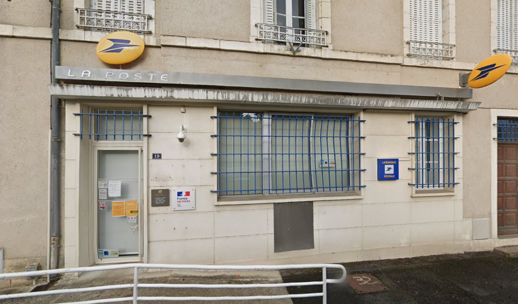 Retrouvez toutes les informations de contacts et horaires d&rsquo;ouverture pour La Poste SAINT GAULTIER situé à St gaultier dans le département Indre (36). Pour effectuer envoyer vos colis (colissimo, chronopost, suivi colis), une gestion bancaire (banque postal, French Bank), votre [&hellip;]