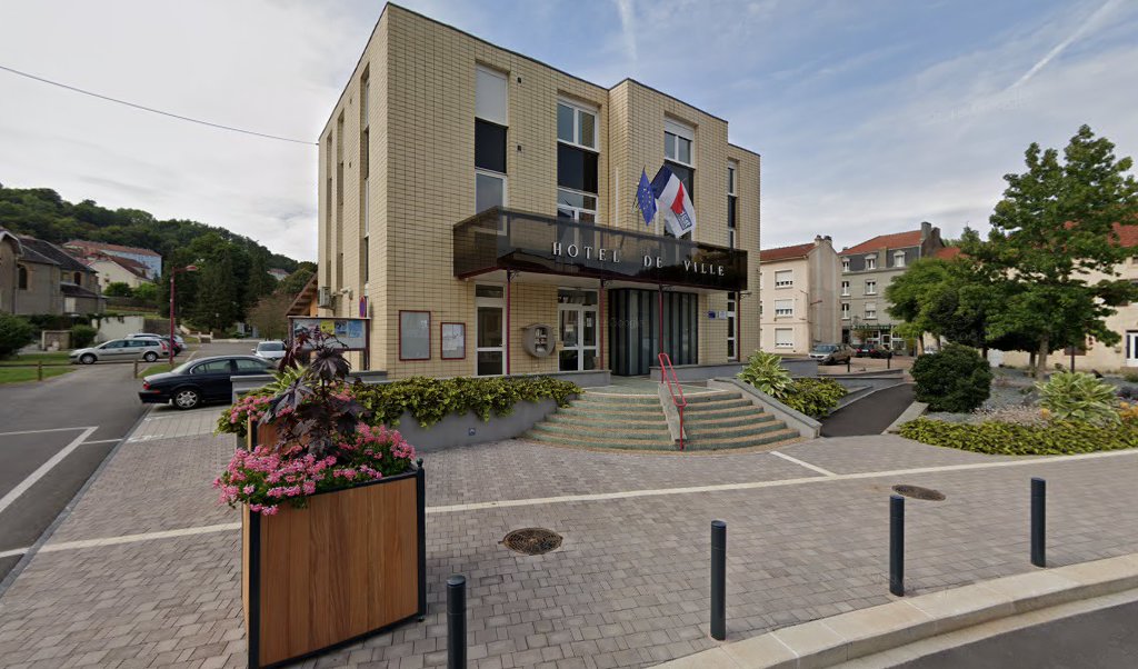 Retrouvez toutes les informations de contacts et horaires d&rsquo;ouverture pour La Poste Agence Communale REHON MAIRIE situé à Rehon dans le département Meurthe-et-Moselle (54). Pour effectuer envoyer vos colis (colissimo, chronopost, suivi colis), une gestion bancaire (banque postal, French Bank), [&hellip;]
