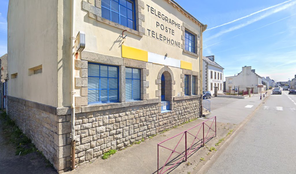 Retrouvez toutes les informations de contacts et horaires d&rsquo;ouverture pour La Poste PLOUHINEC situé à Plouhinec dans le département Finistère (29). Pour effectuer envoyer vos colis (colissimo, chronopost, suivi colis), une gestion bancaire (banque postal, French Bank), votre courrier (suivi [&hellip;]