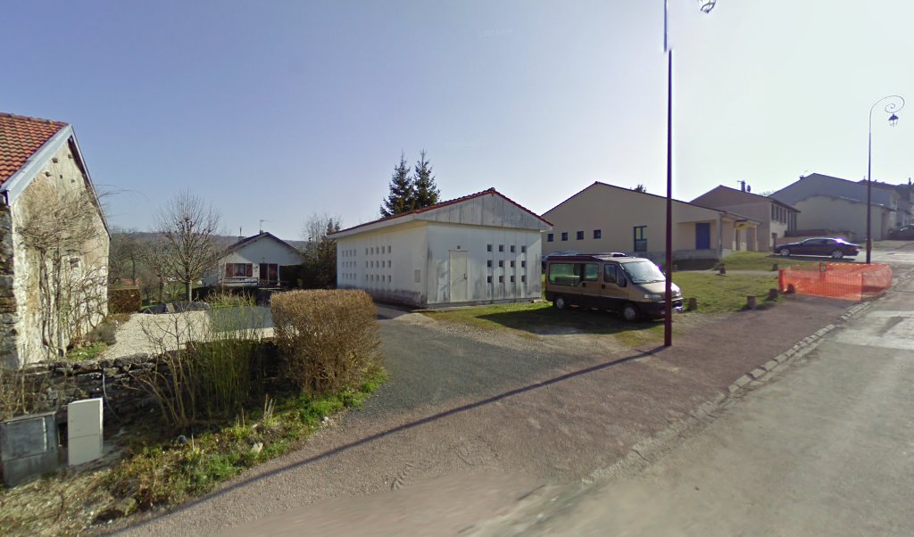 Retrouvez toutes les informations de contacts et horaires d&rsquo;ouverture pour La Poste BOURMONT situé à Bourmont entre meuse et mouzon dans le département Haute-Marne (52). Pour effectuer envoyer vos colis (colissimo, chronopost, suivi colis), une gestion bancaire (banque postal, French [&hellip;]
