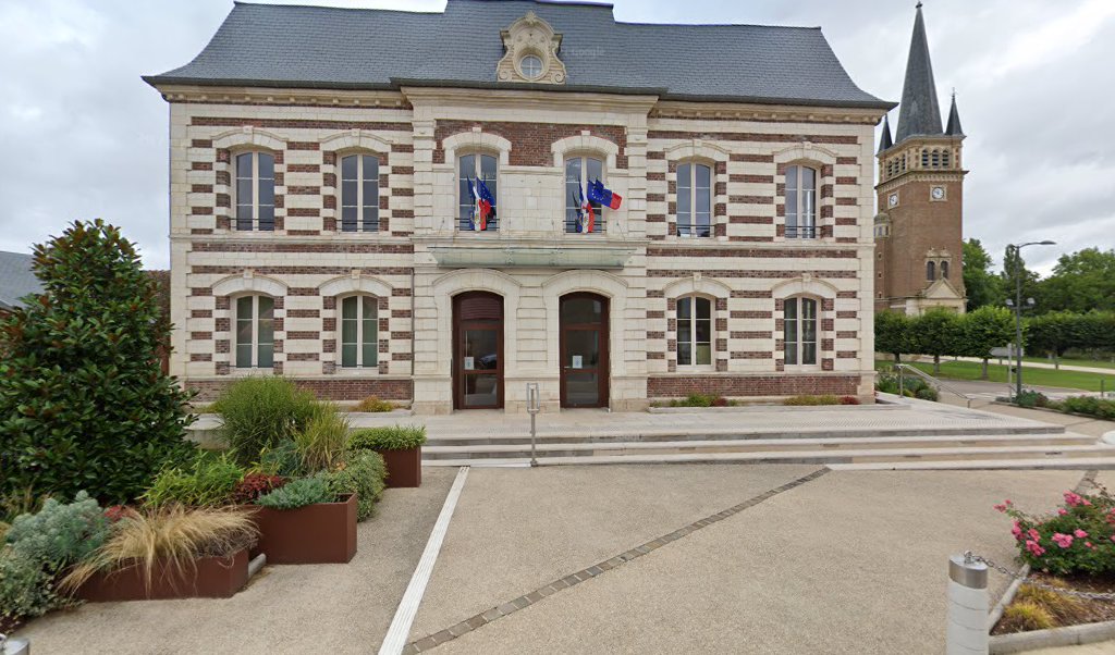 Retrouvez toutes les informations de contacts et horaires d&rsquo;ouverture pour La Poste Agence Communale BERCENAY EN OTHE Mairie situé à Bercenay en othe dans le département Aube (10). Pour effectuer envoyer vos colis (colissimo, chronopost, suivi colis), une gestion bancaire [&hellip;]