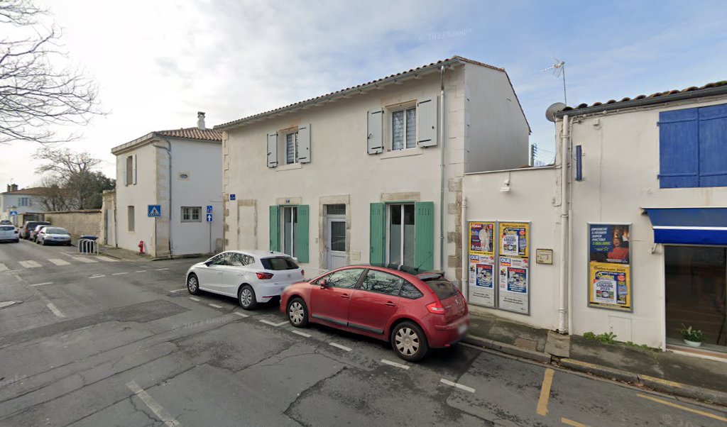 Retrouvez toutes les informations de contacts et horaires d&rsquo;ouverture pour Relais Pickup LE LAFOND situé à La rochelle dans le département Charente-Maritime (17). Pour effectuer envoyer vos colis (colissimo, chronopost, suivi colis), une gestion bancaire (banque postal, French Bank), votre [&hellip;]