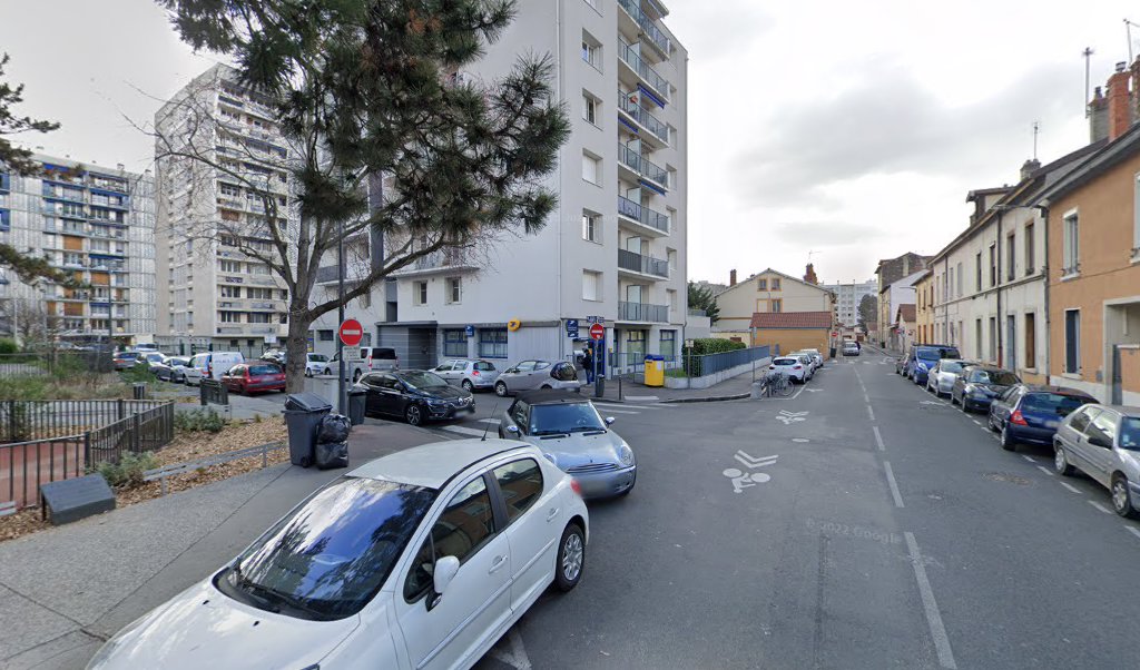 Retrouvez toutes les informations de contacts et horaires d&rsquo;ouverture pour La Poste VILLEURBANNE CUSSET situé à Villeurbanne dans le département Rhône (69). Pour effectuer envoyer vos colis (colissimo, chronopost, suivi colis), une gestion bancaire (banque postal, French Bank), votre courrier [&hellip;]