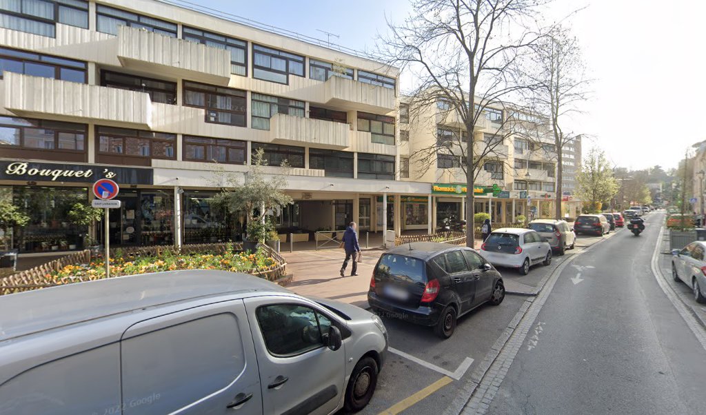 Retrouvez toutes les informations de contacts et horaires d&rsquo;ouverture pour Relais Pickup KIOSQUE RAMA situé à Sevres dans le département Hauts-de-Seine (92). Pour effectuer envoyer vos colis (colissimo, chronopost, suivi colis), une gestion bancaire (banque postal, French Bank), votre courrier [&hellip;]
