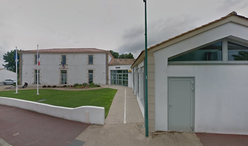 Retrouvez toutes les informations de contacts et horaires d&rsquo;ouverture pour La Poste Agence Communale NOTRE DAME DE RIEZ Mairie situé à Notre dame de riez dans le département Vendée (85). Pour effectuer envoyer vos colis (colissimo, chronopost, suivi colis), une [&hellip;]