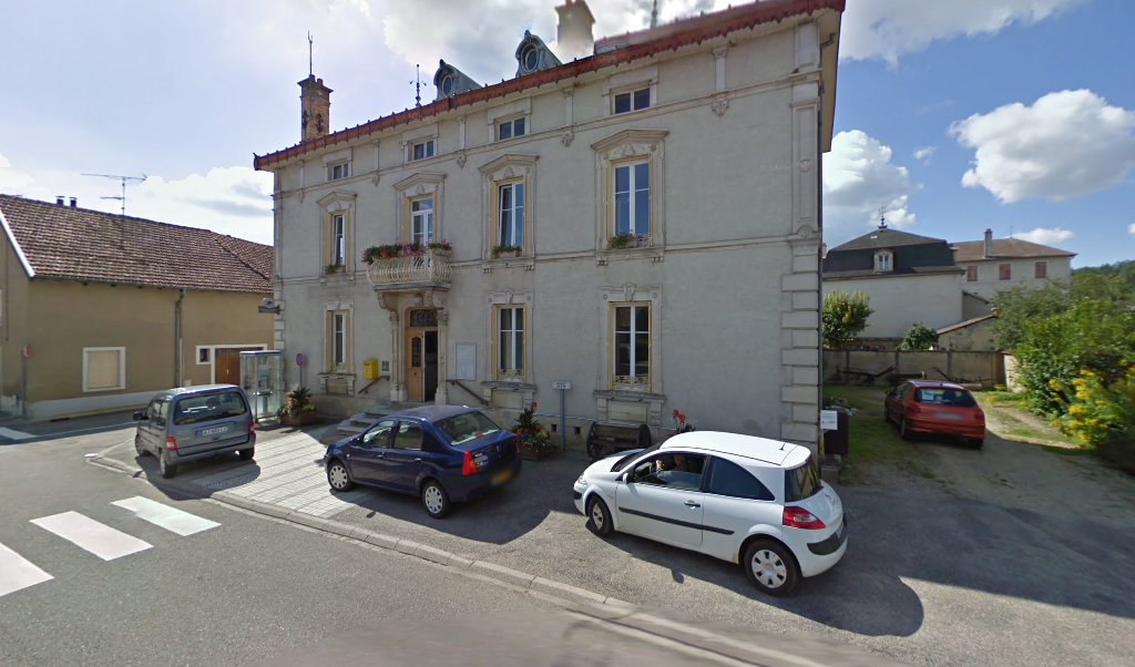 Retrouvez toutes les informations de contacts et horaires d&rsquo;ouverture pour La Poste Agence Communale DOMREMY LA PUCELLE Mairie situé à Domremy la pucelle dans le département Vosges (88). Pour effectuer envoyer vos colis (colissimo, chronopost, suivi colis), une gestion bancaire [&hellip;]