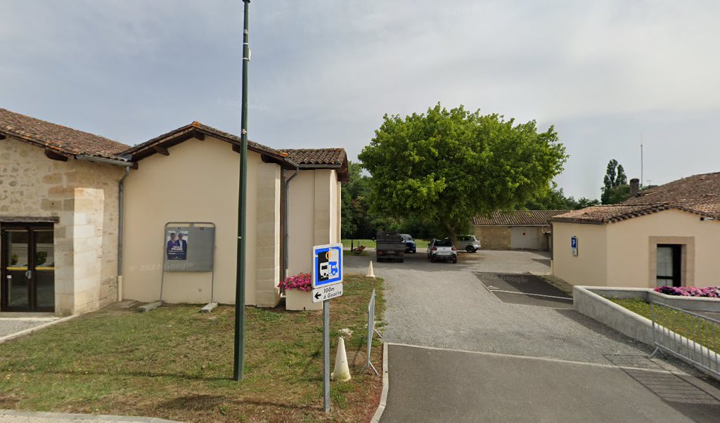Retrouvez toutes les informations de contacts et horaires d&rsquo;ouverture pour La Poste Agence Communale MARCENAIS Mairie situé à Marcenais dans le département Gironde (33). Pour effectuer envoyer vos colis (colissimo, chronopost, suivi colis), une gestion bancaire (banque postal, French Bank), [&hellip;]