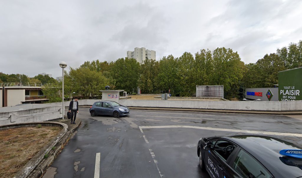 Retrouvez toutes les informations de contacts et horaires d&rsquo;ouverture pour La Poste CRETEIL PALAIS situé à Creteil dans le département Val-de-Marne (94). Pour effectuer envoyer vos colis (colissimo, chronopost, suivi colis), une gestion bancaire (banque postal, French Bank), votre courrier [&hellip;]