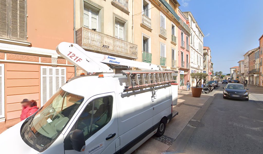 Retrouvez toutes les informations de contacts et horaires d&rsquo;ouverture pour Relais Pickup LES PEPITES situé à Frejus dans le département Var (83). Pour effectuer envoyer vos colis (colissimo, chronopost, suivi colis), une gestion bancaire (banque postal, French Bank), votre courrier [&hellip;]