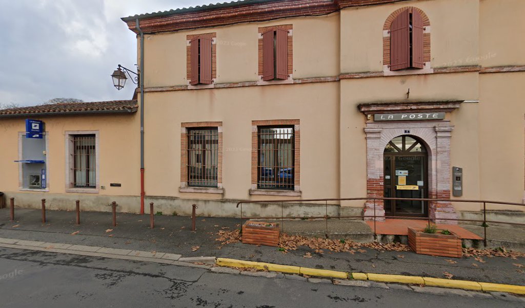 Retrouvez toutes les informations de contacts et horaires d&rsquo;ouverture pour La Poste LESCURE D ALBIGEOIS situé à Lescure d albigeois dans le département Tarn (81). Pour effectuer envoyer vos colis (colissimo, chronopost, suivi colis), une gestion bancaire (banque postal, French [&hellip;]