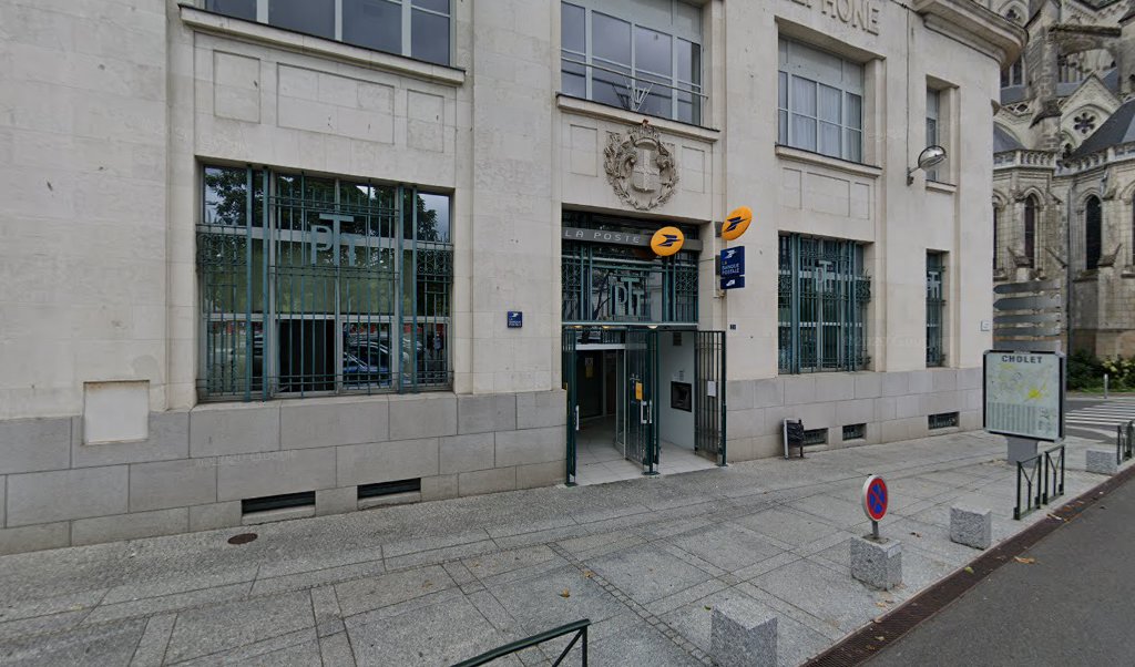 Retrouvez toutes les informations de contacts et horaires d&rsquo;ouverture pour La Poste CHOLET TRAVOT situé à Cholet dans le département Maine-et-Loire (49). Pour effectuer envoyer vos colis (colissimo, chronopost, suivi colis), une gestion bancaire (banque postal, French Bank), votre courrier [&hellip;]