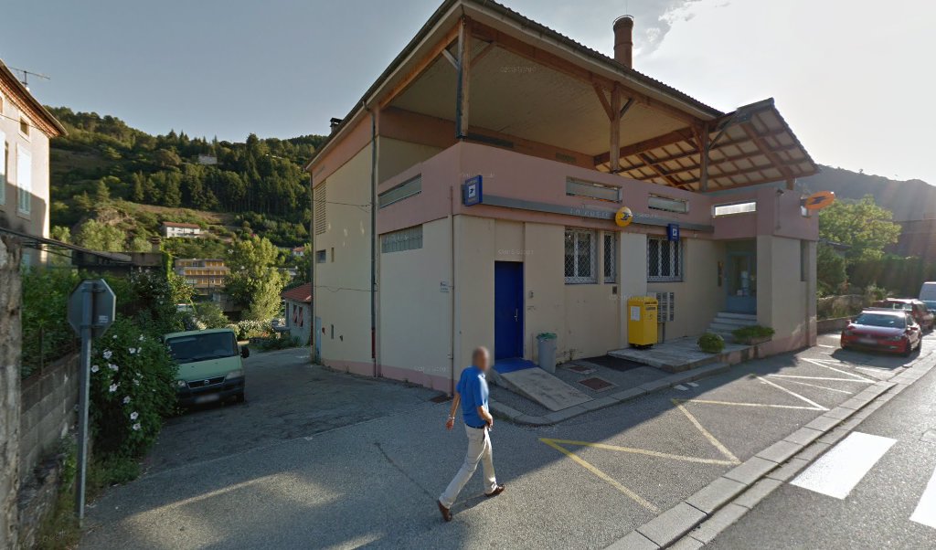 Retrouvez toutes les informations de contacts et horaires d&rsquo;ouverture pour La Poste Agence Communale ST SAUVEUR DE MONTAGUT Mairie situé à St sauveur de montagut dans le département Ardèche (07). Pour effectuer envoyer vos colis (colissimo, chronopost, suivi colis), une [&hellip;]