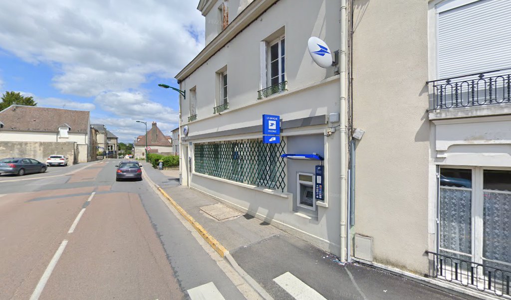 Retrouvez toutes les informations de contacts et horaires d&rsquo;ouverture pour La Poste FERE EN TARDENOIS situé à Fere en tardenois dans le département Aisne (02). Pour effectuer envoyer vos colis (colissimo, chronopost, suivi colis), une gestion bancaire (banque postal, French [&hellip;]