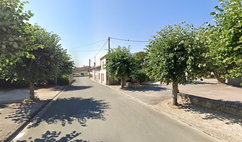 Retrouvez toutes les informations de contacts et horaires d&rsquo;ouverture pour La Poste Agence Communale AMBERAC Mairie situé à Amberac dans le département Charente (16). Pour effectuer envoyer vos colis (colissimo, chronopost, suivi colis), une gestion bancaire (banque postal, French Bank), [&hellip;]