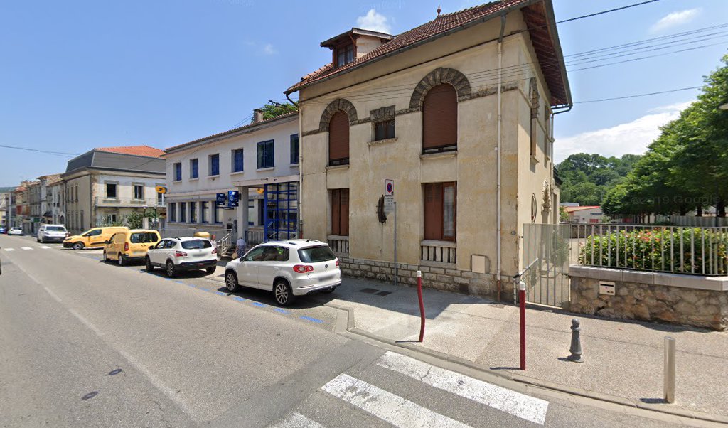 Retrouvez toutes les informations de contacts et horaires d&rsquo;ouverture pour La Poste LAVELANET situé à Lavelanet dans le département Ariège (09). Pour effectuer envoyer vos colis (colissimo, chronopost, suivi colis), une gestion bancaire (banque postal, French Bank), votre courrier (suivi [&hellip;]