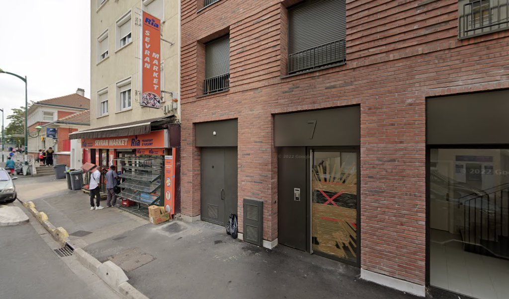 Retrouvez toutes les informations de contacts et horaires d&rsquo;ouverture pour Relais Pickup SEVRAN MARKET situé à Sevran dans le département Seine-Saint-Denis (93). Pour effectuer envoyer vos colis (colissimo, chronopost, suivi colis), une gestion bancaire (banque postal, French Bank), votre courrier [&hellip;]