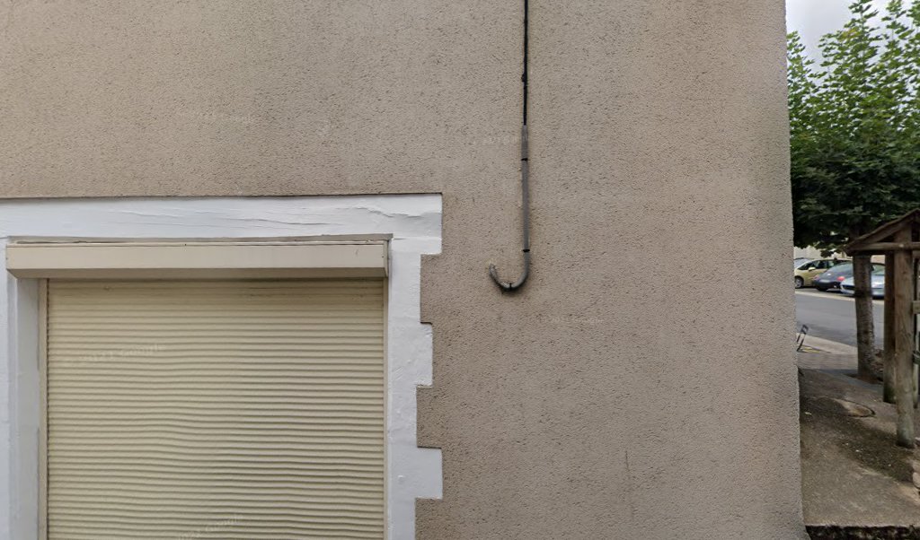 Retrouvez toutes les informations de contacts et horaires d&rsquo;ouverture pour La Poste Agence Communale LA TRIMOUILLE Mairie situé à La trimouille dans le département Vienne (86). Pour effectuer envoyer vos colis (colissimo, chronopost, suivi colis), une gestion bancaire (banque postal, [&hellip;]