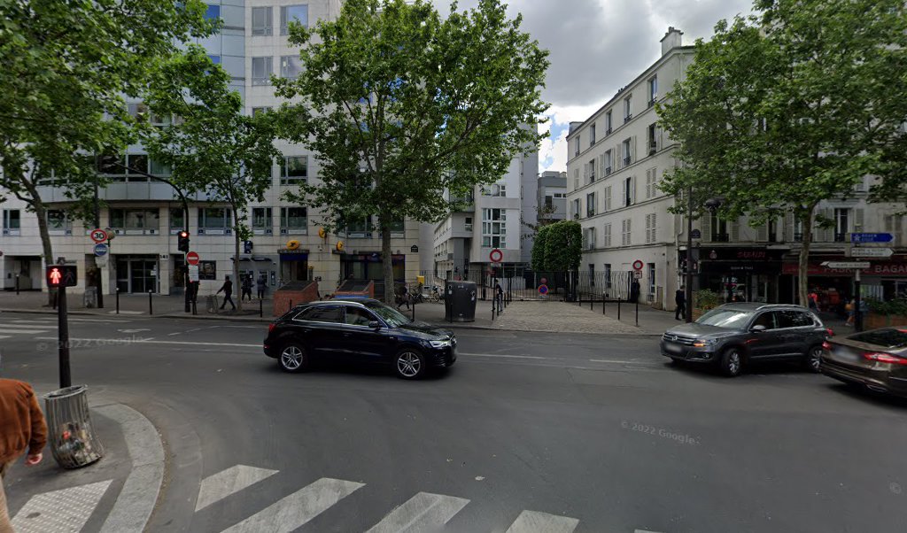Retrouvez toutes les informations de contacts et horaires d&rsquo;ouverture pour La Poste PARIS BROCHANT situé à Paris dans le département Paris (75). Pour effectuer envoyer vos colis (colissimo, chronopost, suivi colis), une gestion bancaire (banque postal, French Bank), votre courrier [&hellip;]