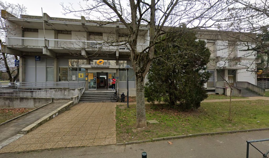 Retrouvez toutes les informations de contacts et horaires d&rsquo;ouverture pour La Poste Espace Clients Pro TOULOUSE RANGUEIL PDC1 situé à Toulouse dans le département Haute-Garonne (31). Pour effectuer envoyer vos colis (colissimo, chronopost, suivi colis), une gestion bancaire (banque postal, [&hellip;]