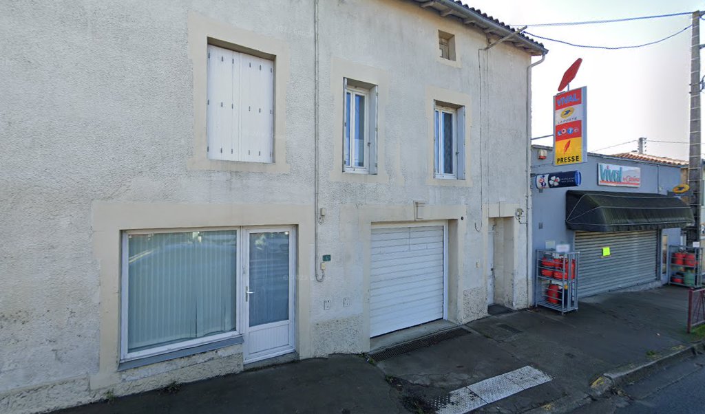 Retrouvez toutes les informations de contacts et horaires d&rsquo;ouverture pour Relais Pickup VIVAL CASINO situé à Ayron dans le département Vienne (86). Pour effectuer envoyer vos colis (colissimo, chronopost, suivi colis), une gestion bancaire (banque postal, French Bank), votre courrier [&hellip;]