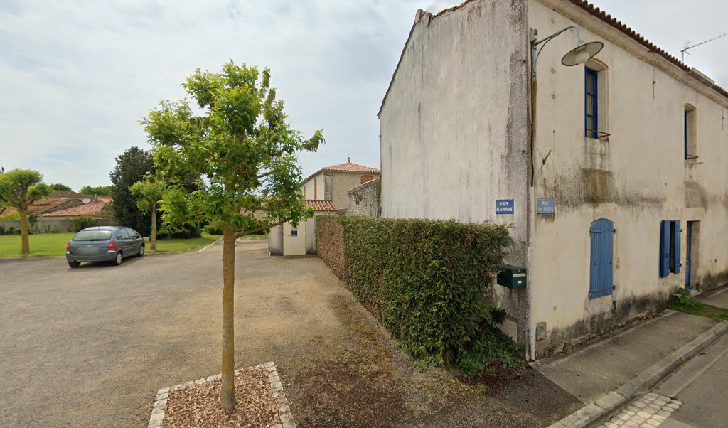 Retrouvez toutes les informations de contacts et horaires d&rsquo;ouverture pour Relais Pickup AUX COPAINS D ABORD situé à Curzon dans le département Vendée (85). Pour effectuer envoyer vos colis (colissimo, chronopost, suivi colis), une gestion bancaire (banque postal, French Bank), [&hellip;]