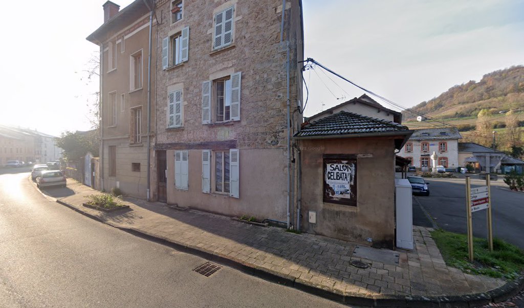 Retrouvez toutes les informations de contacts et horaires d&rsquo;ouverture pour Relais Pickup CLUB CAFE situé à Beaujeu dans le département Rhône (69). Pour effectuer envoyer vos colis (colissimo, chronopost, suivi colis), une gestion bancaire (banque postal, French Bank), votre courrier [&hellip;]