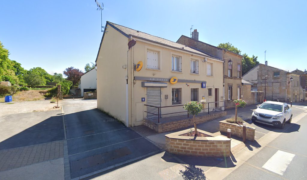 Retrouvez toutes les informations de contacts et horaires d&rsquo;ouverture pour La Poste BAZEILLES situé à Bazeilles dans le département Ardennes (08). Pour effectuer envoyer vos colis (colissimo, chronopost, suivi colis), une gestion bancaire (banque postal, French Bank), votre courrier (suivi [&hellip;]