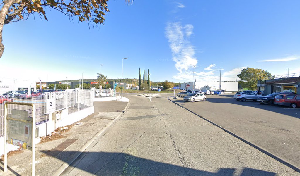 Retrouvez toutes les informations de contacts et horaires d&rsquo;ouverture pour Relais Pickup EPICURVINS SAINT MITRE situé à St mitre les remparts dans le département Bouches-du-Rhône (13). Pour effectuer envoyer vos colis (colissimo, chronopost, suivi colis), une gestion bancaire (banque postal, [&hellip;]