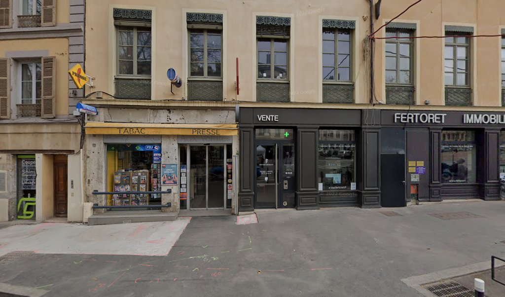 Retrouvez toutes les informations de contacts et horaires d&rsquo;ouverture pour Relais Pickup TABAC PRESSE AUX VOLUTES situé à Lyon dans le département Rhône (69). Pour effectuer envoyer vos colis (colissimo, chronopost, suivi colis), une gestion bancaire (banque postal, French Bank), [&hellip;]