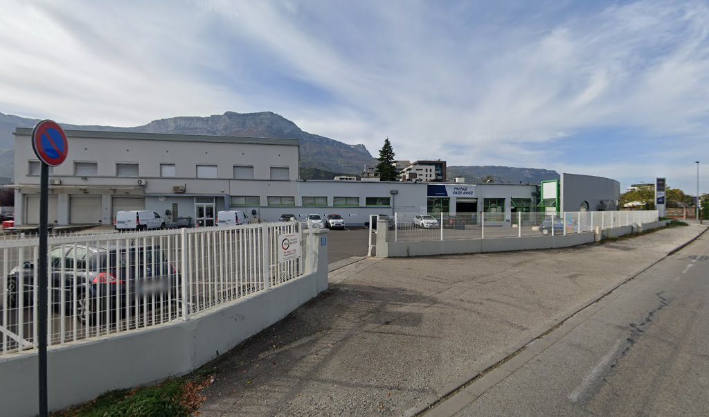 Retrouvez toutes les informations de contacts et horaires d&rsquo;ouverture pour Relais Pickup SKS TRANSPORT situé à Echirolles dans le département Isère (38). Pour effectuer envoyer vos colis (colissimo, chronopost, suivi colis), une gestion bancaire (banque postal, French Bank), votre courrier [&hellip;]