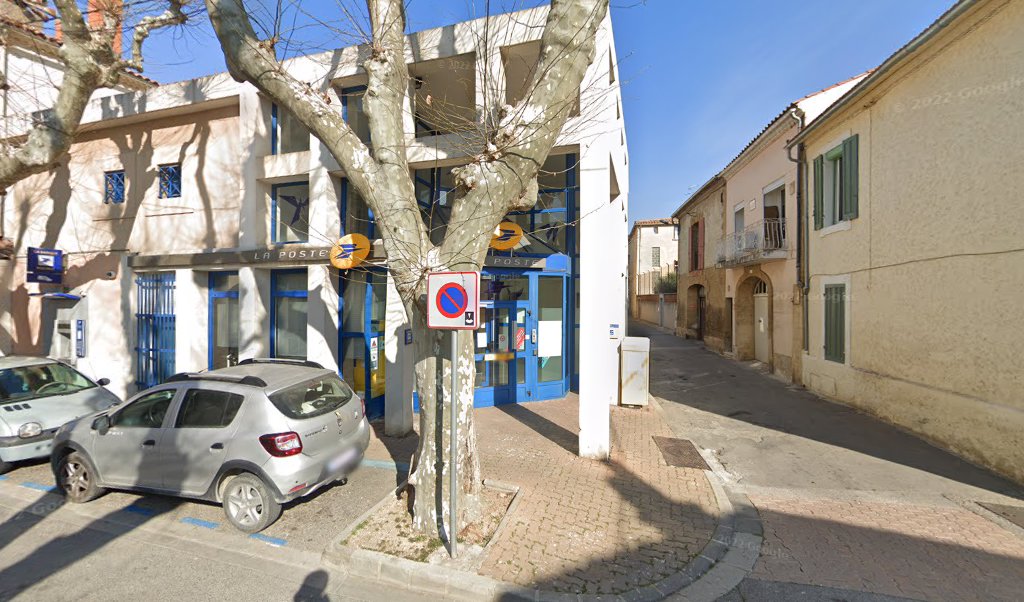 Retrouvez toutes les informations de contacts et horaires d&rsquo;ouverture pour La Poste SAINT CHAMAS situé à St chamas dans le département Bouches-du-Rhône (13). Pour effectuer envoyer vos colis (colissimo, chronopost, suivi colis), une gestion bancaire (banque postal, French Bank), votre [&hellip;]