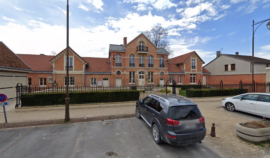 Retrouvez toutes les informations de contacts et horaires d&rsquo;ouverture pour La Poste Agence Communale COURTISOLS Mairie situé à Courtisols dans le département Marne (51). Pour effectuer envoyer vos colis (colissimo, chronopost, suivi colis), une gestion bancaire (banque postal, French Bank), [&hellip;]