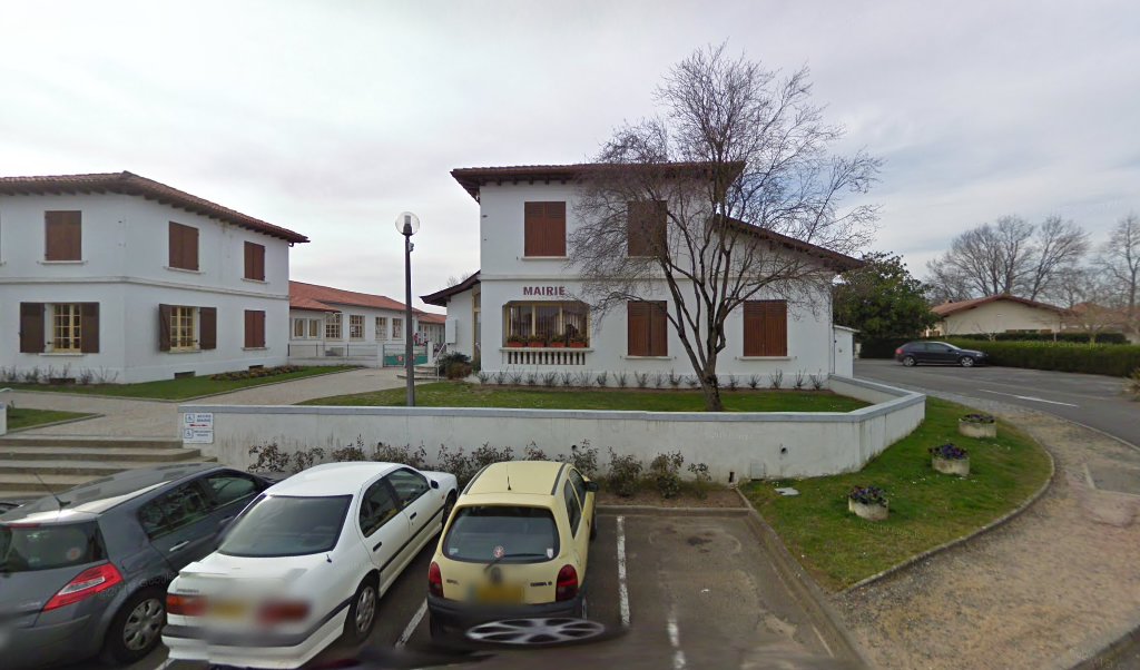 Retrouvez toutes les informations de contacts et horaires d&rsquo;ouverture pour La Poste Agence Communale SAUBRIGUES Mairie situé à Saubrigues dans le département Landes (40). Pour effectuer envoyer vos colis (colissimo, chronopost, suivi colis), une gestion bancaire (banque postal, French Bank), [&hellip;]