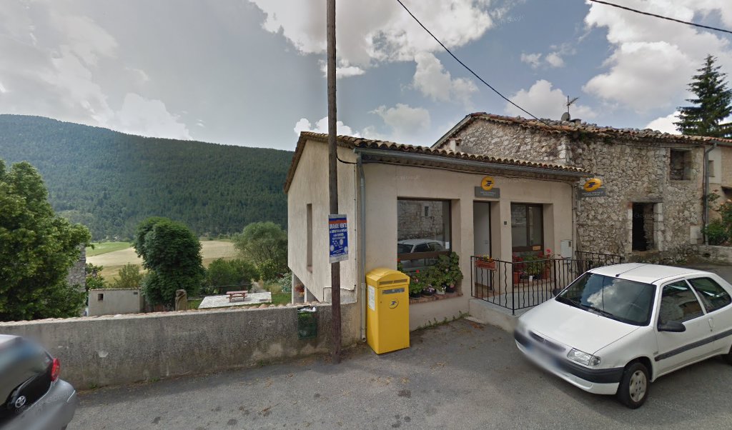 Retrouvez toutes les informations de contacts et horaires d&rsquo;ouverture pour La Poste Agence Communale CAILLE Mairie situé à Caille dans le département Alpes-Maritimes (06). Pour effectuer envoyer vos colis (colissimo, chronopost, suivi colis), une gestion bancaire (banque postal, French Bank), [&hellip;]