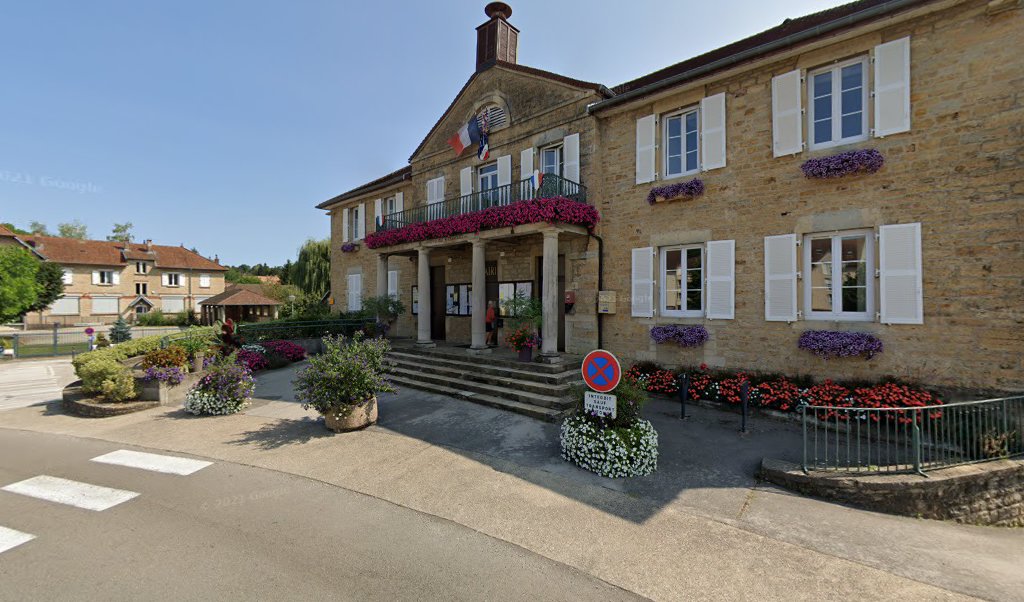 Retrouvez toutes les informations de contacts et horaires d&rsquo;ouverture pour La Poste Agence Communale MONTMOROT Mairie situé à Montmorot dans le département Jura (39). Pour effectuer envoyer vos colis (colissimo, chronopost, suivi colis), une gestion bancaire (banque postal, French Bank), [&hellip;]