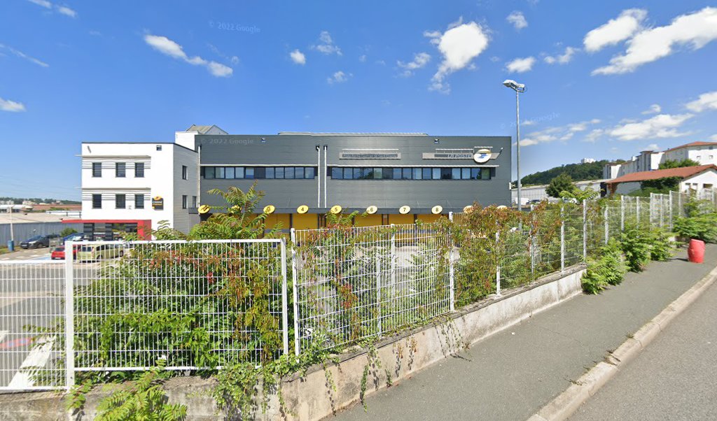 Retrouvez toutes les informations de contacts et horaires d&rsquo;ouverture pour La Poste Espace Clients Pro SAINT ETIENNE SUD LOIRE PPDC situé à St etienne dans le département Loire (42). Pour effectuer envoyer vos colis (colissimo, chronopost, suivi colis), une gestion [&hellip;]